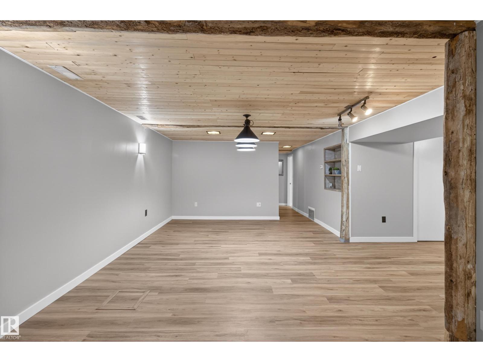 302 FIR ST - 36