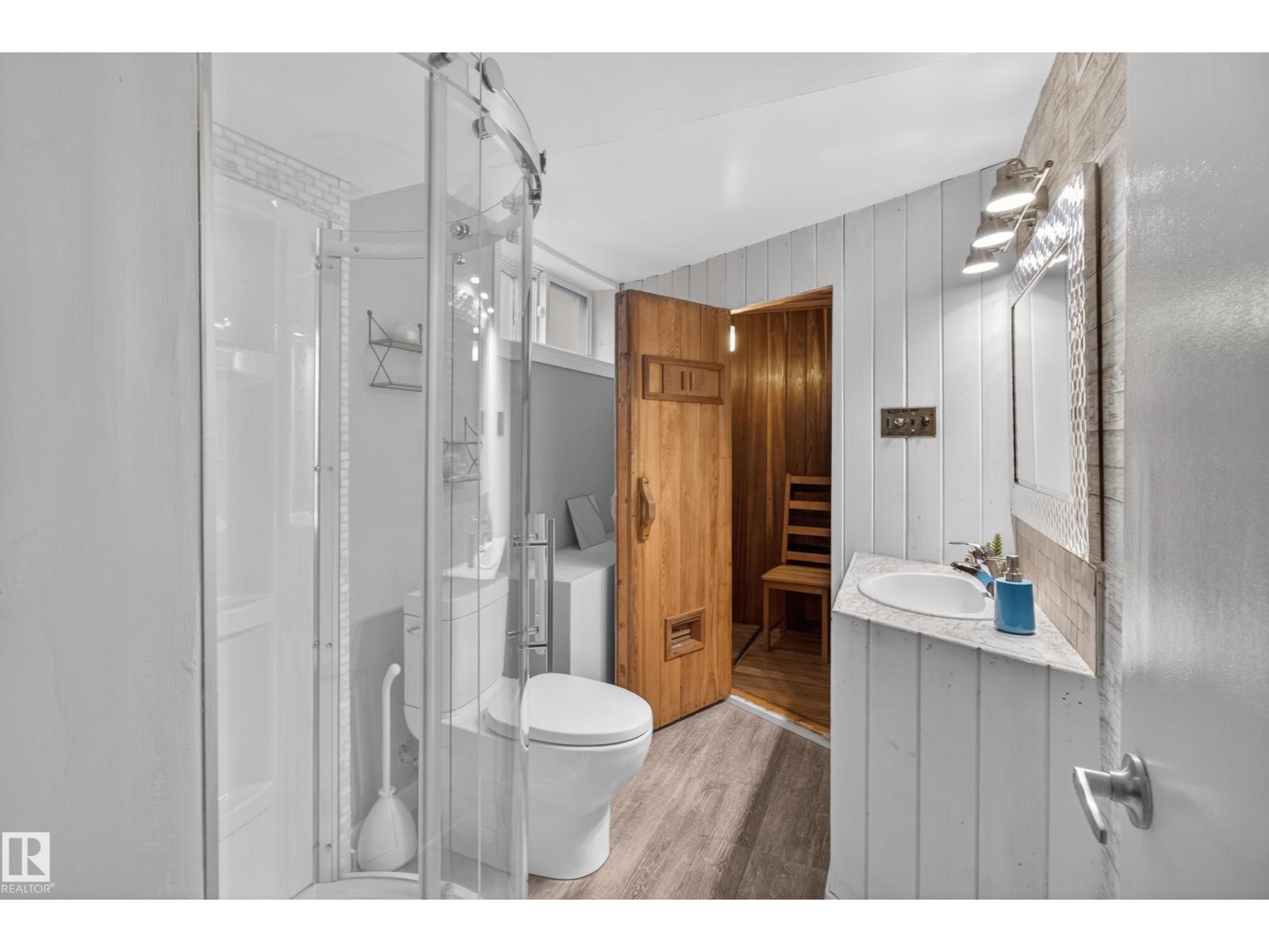 302 FIR ST - 42