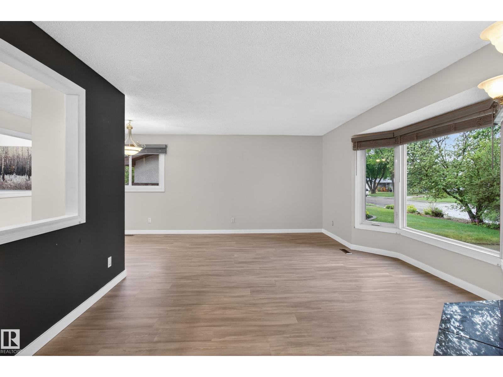302 FIR ST - 5