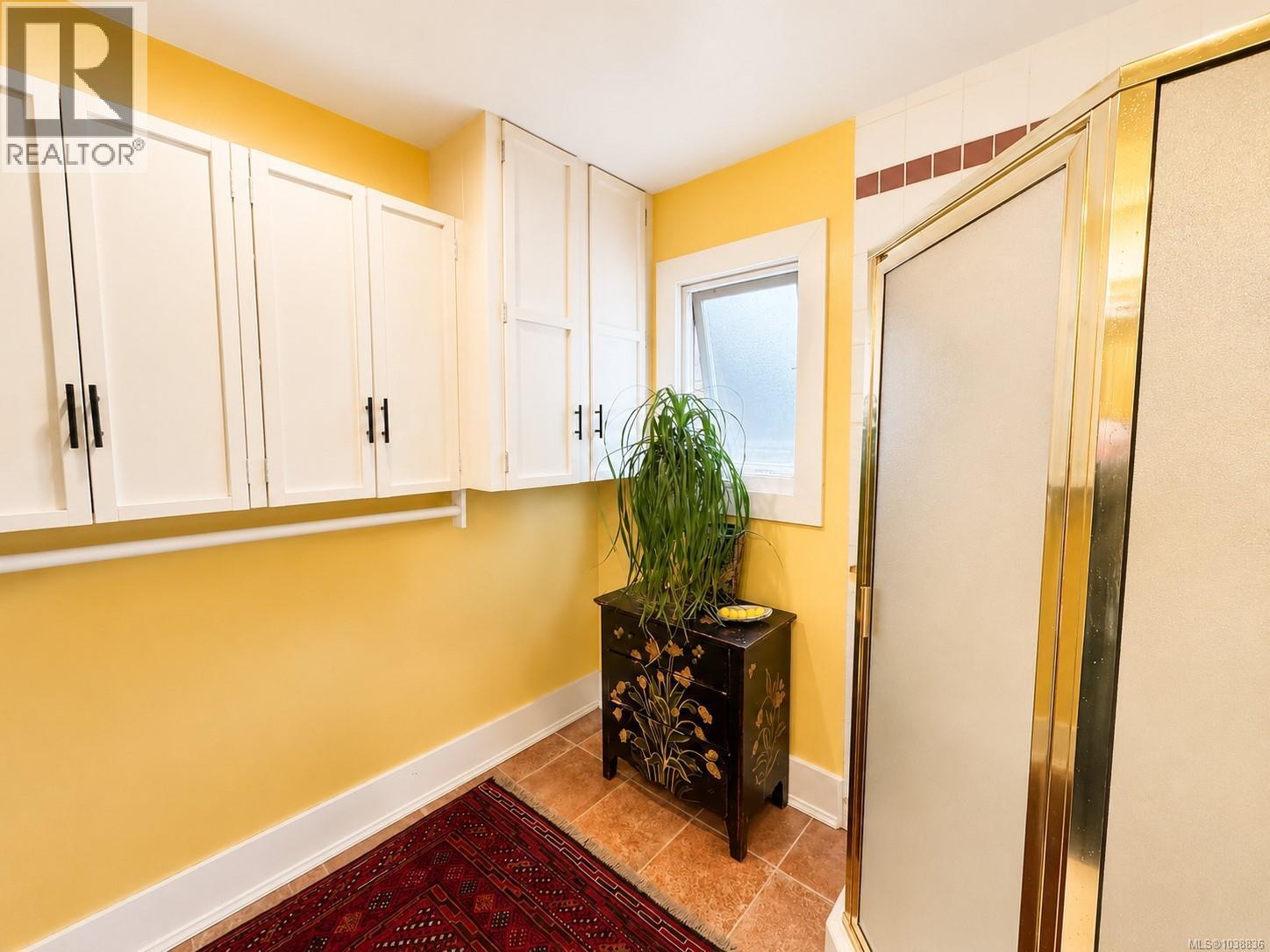 5292 Margaret St - 8