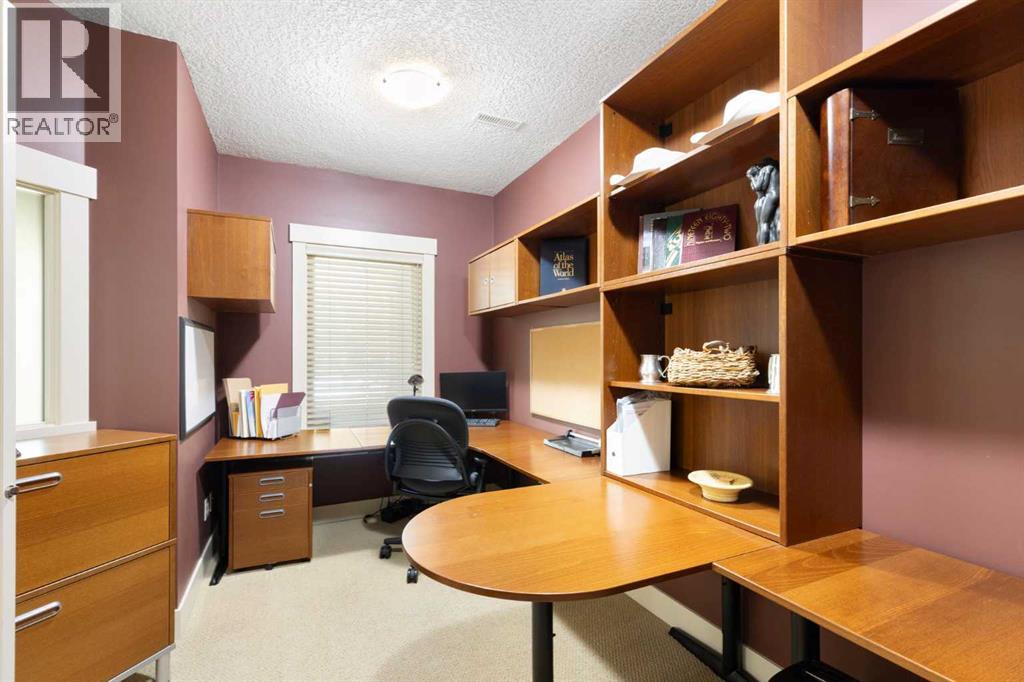 7 Discovery Ridge Cove SW - 38