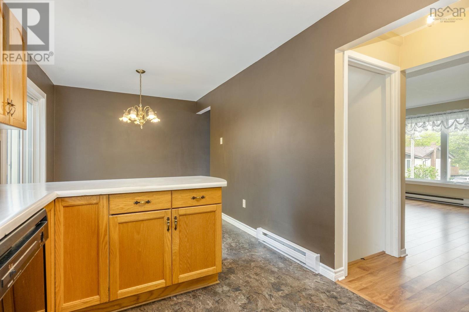 Property 7 of 41 of 124 Waterwheel Crescent