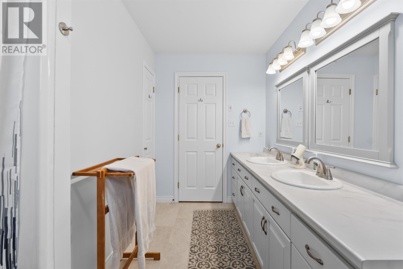 74 Hillside Avenue - 29