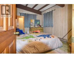 208-210 Criddle Avenue, Crooked Lake, SK S0G1E0 Photo 19