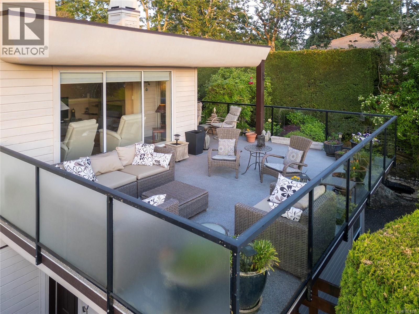 4329 Stoneywood Lane, Saanich
