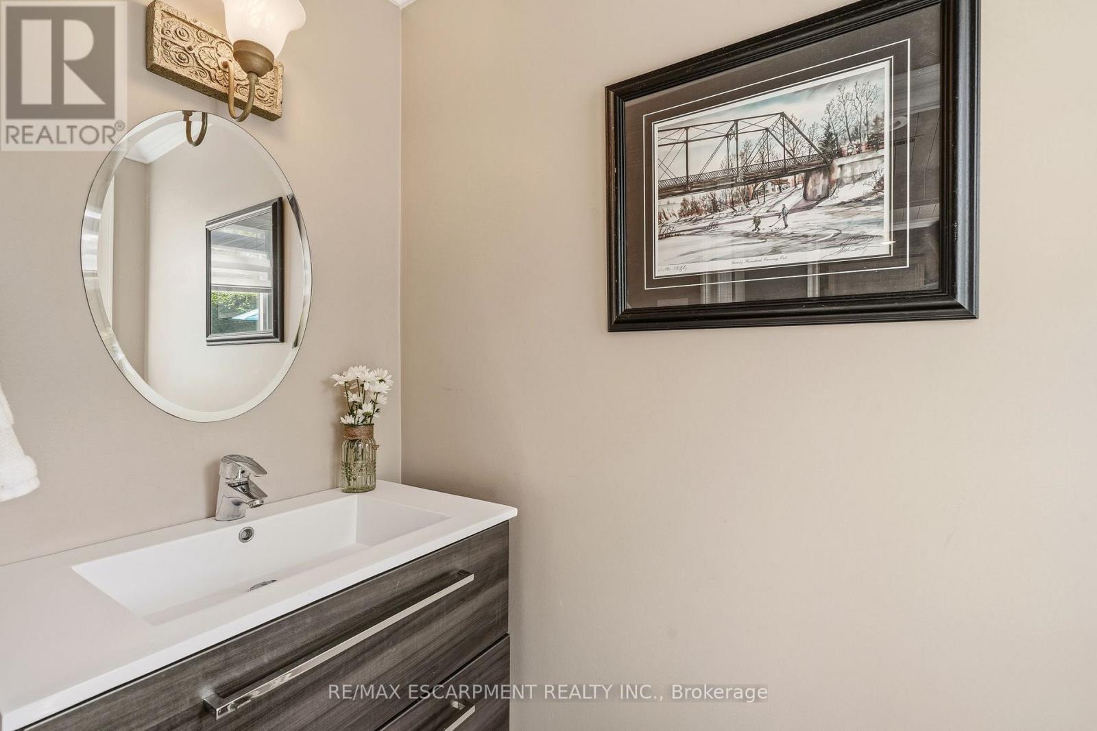 600 DEBORAH CRESCENT - 19