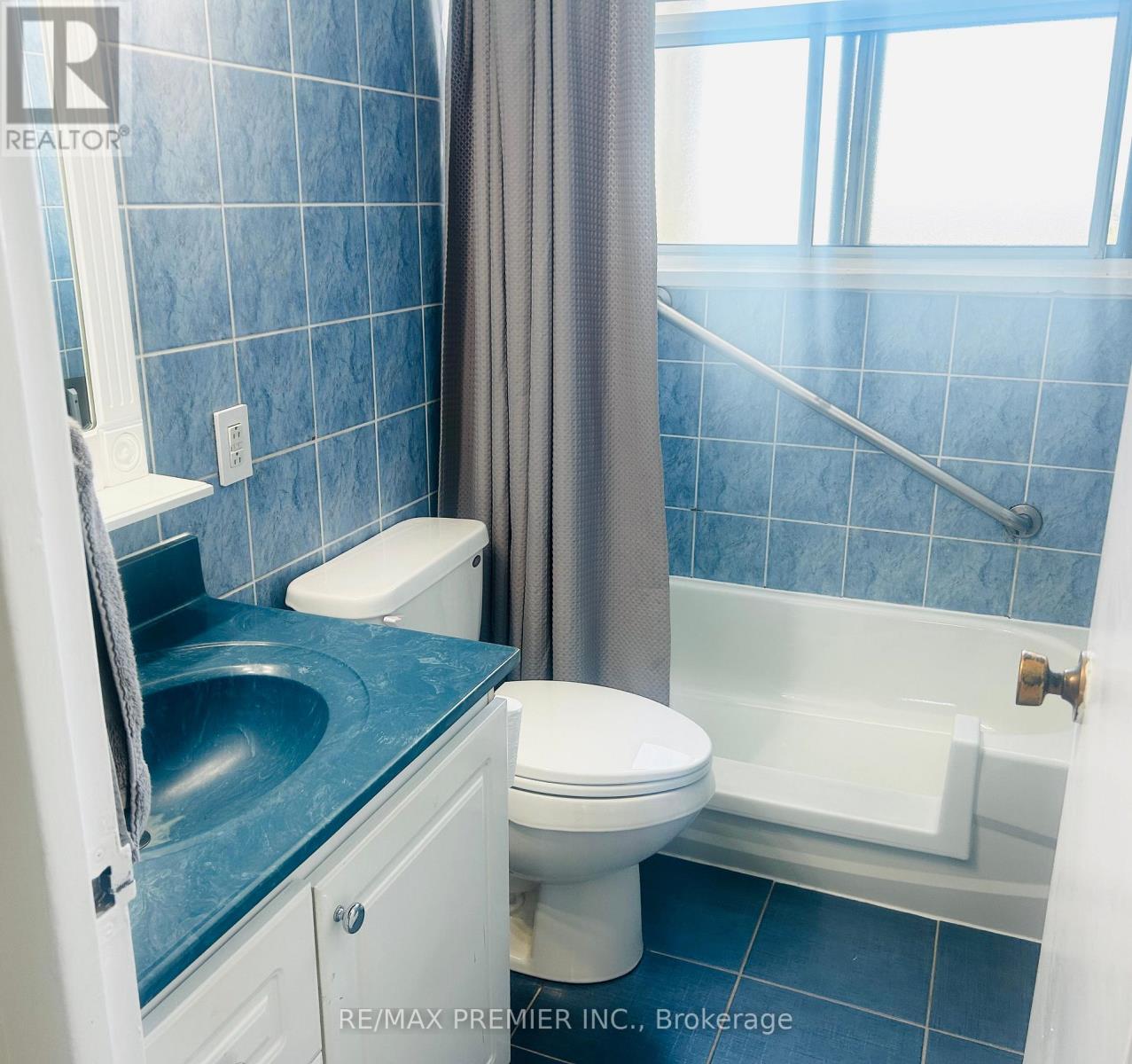 #2004 1455 LAWRENCE AVENUE W - 18