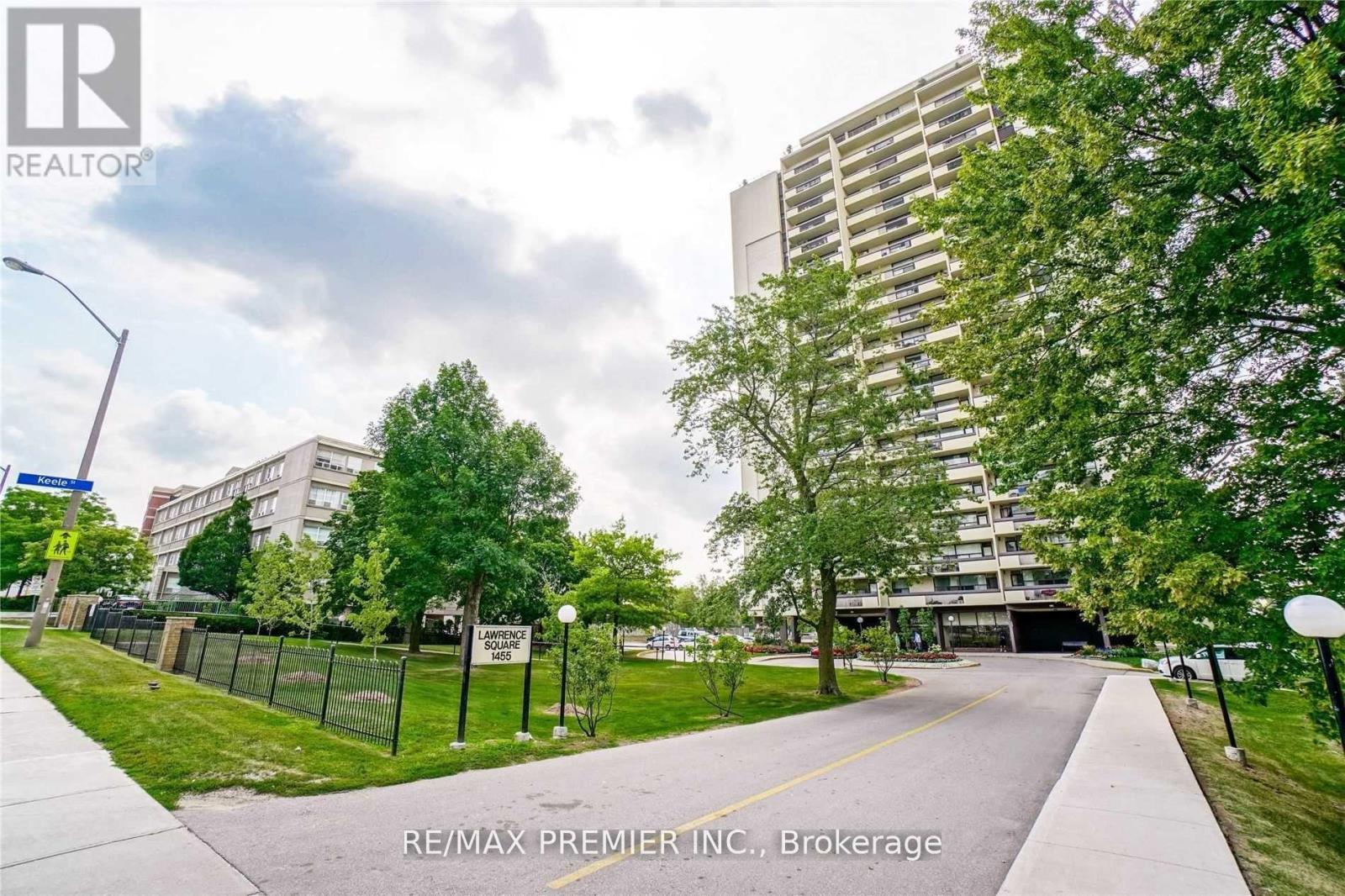 #2004 1455 LAWRENCE AVENUE W - 24