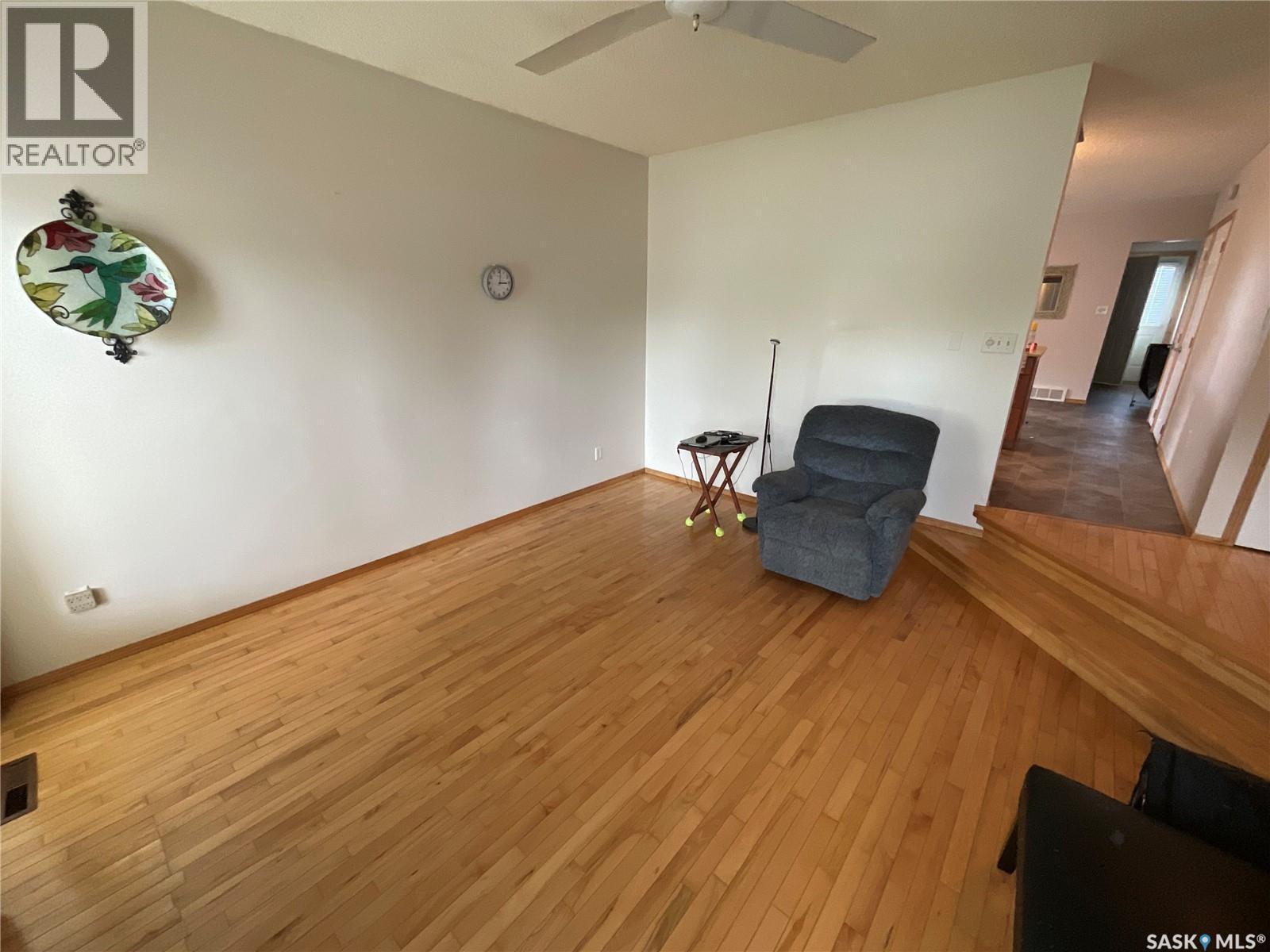 207 7th STREET S - 5