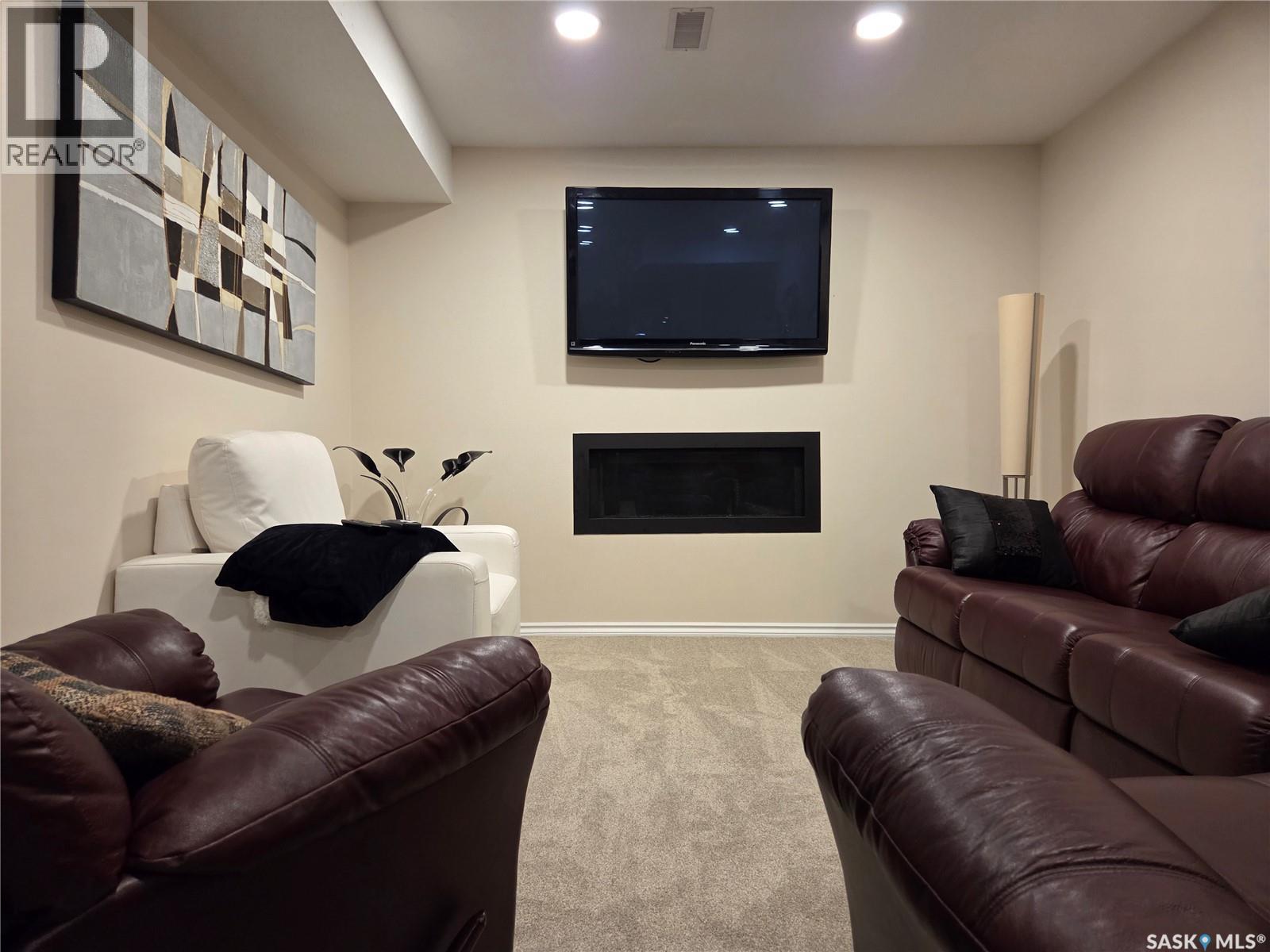 754 Golburn CRESCENT — photo 30