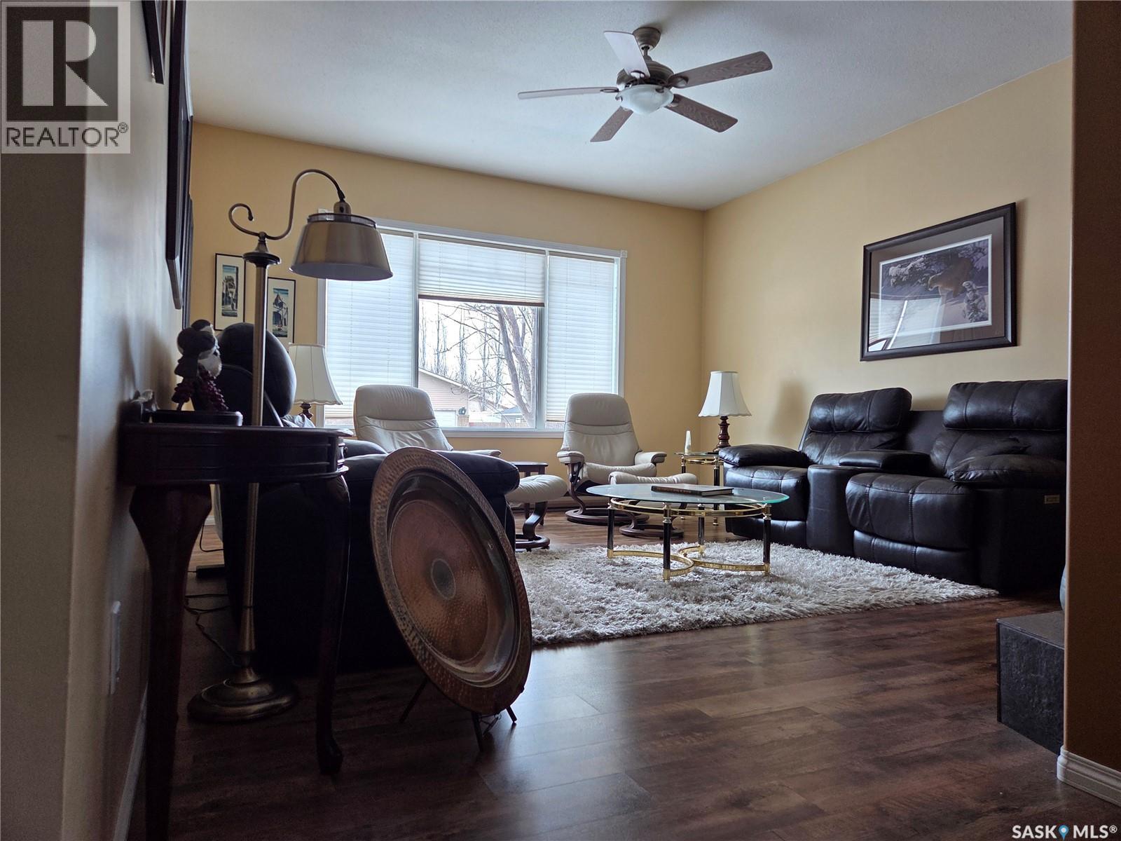 754 Golburn CRESCENT - photo 4