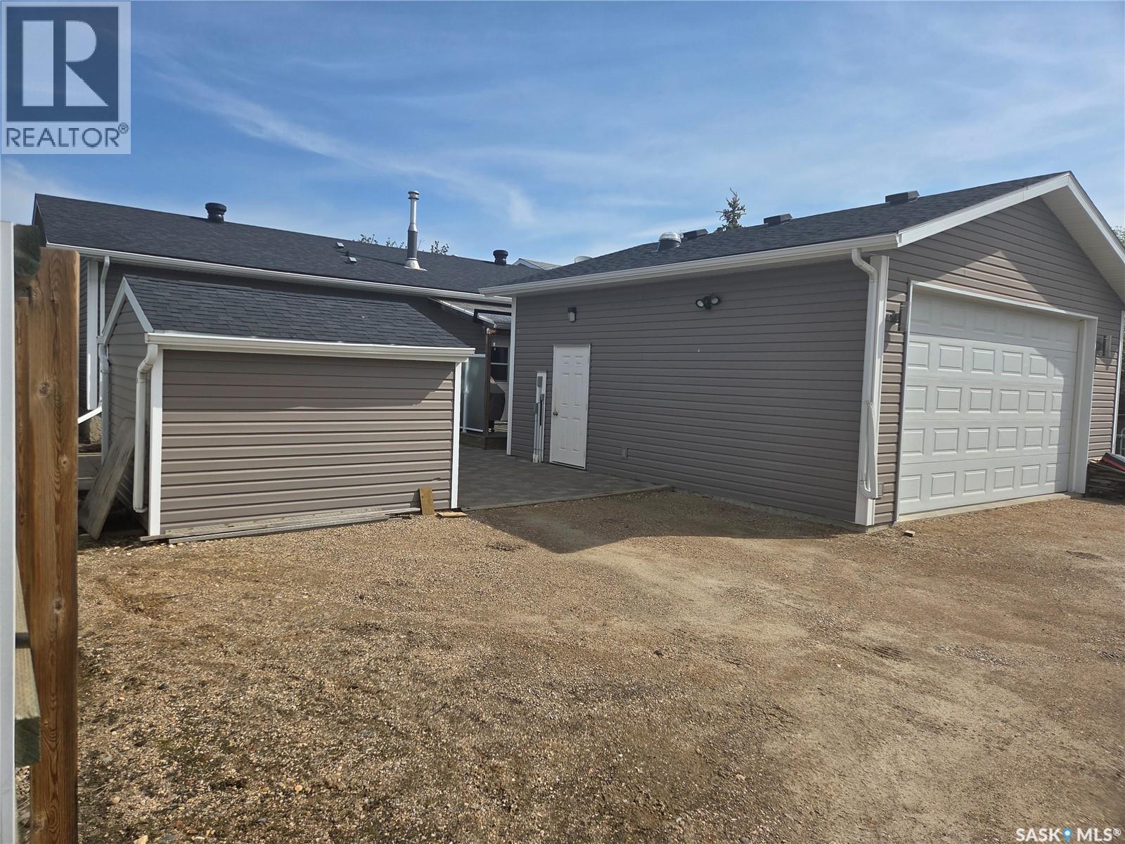 754 Golburn CRESCENT — photo 44
