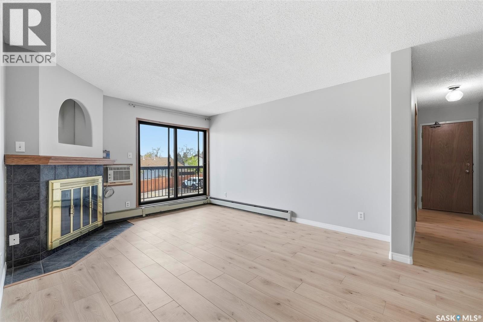#202 345 Kingsmere BOULEVARD - 10