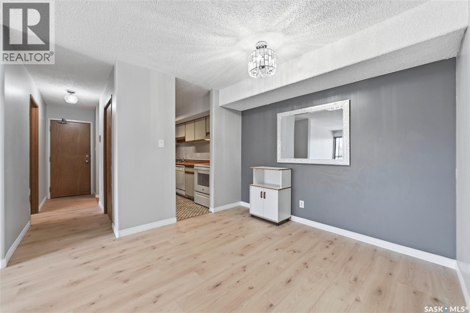 #202 345 Kingsmere BOULEVARD - 11