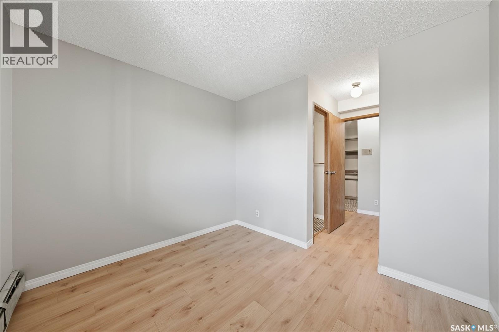 #202 345 Kingsmere BOULEVARD - 21