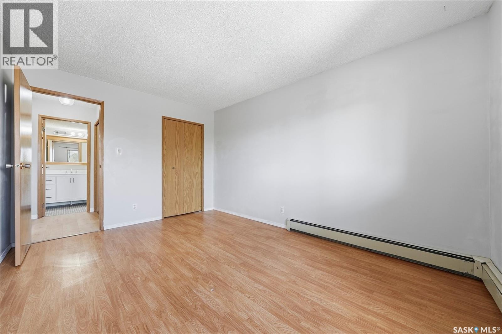 #202 345 Kingsmere BOULEVARD - 24