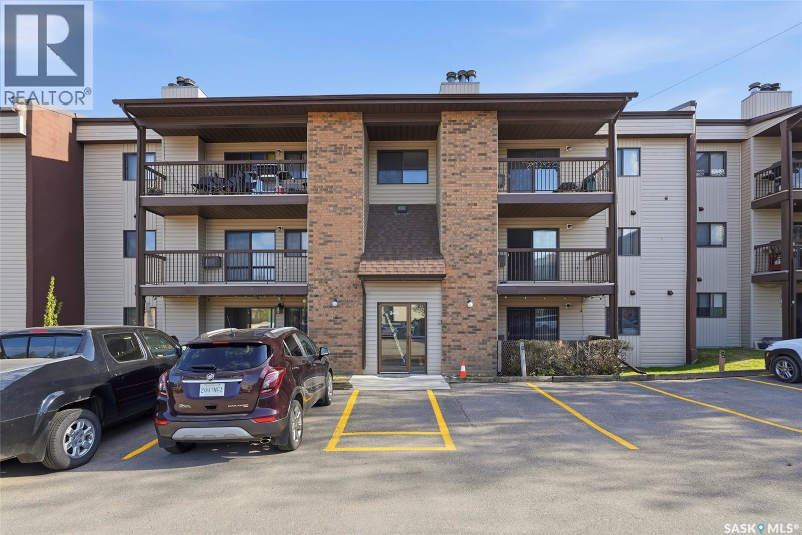 #202 345 Kingsmere BOULEVARD - 27
