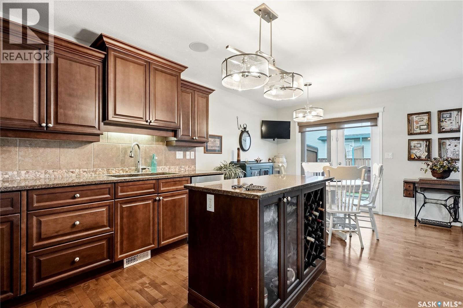 #16 110 Dulmage CRESCENT - 10