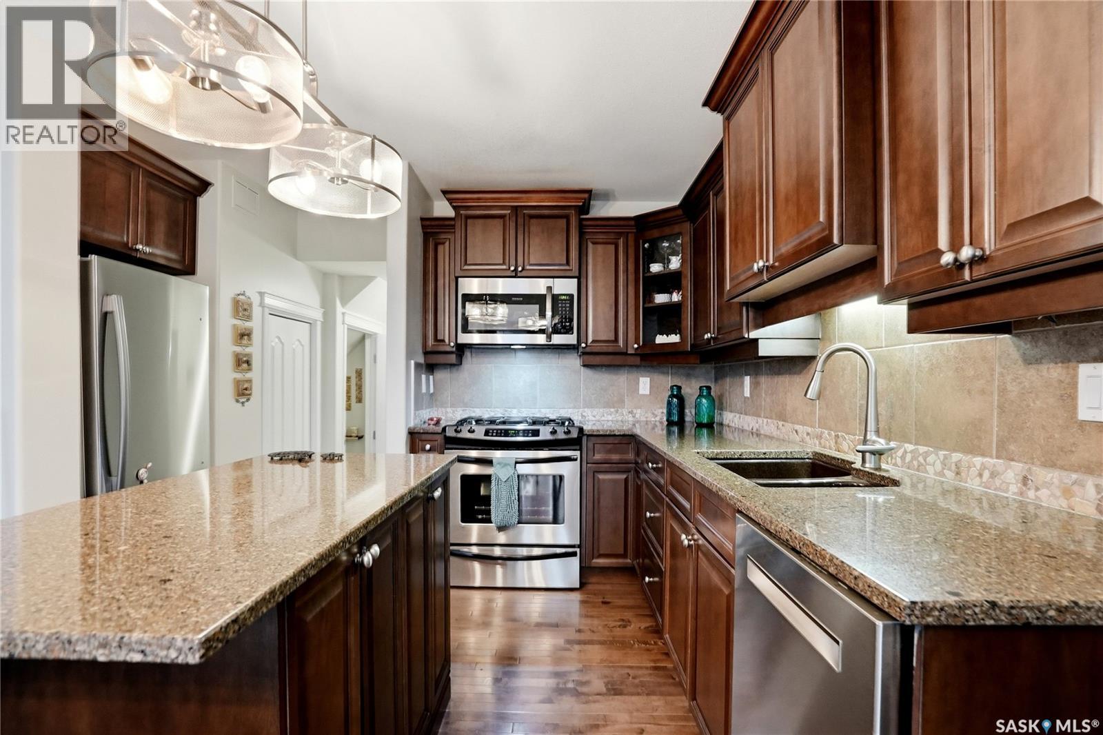#16 110 Dulmage CRESCENT - 13