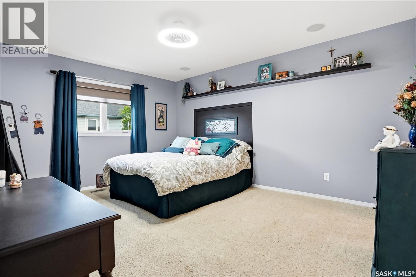 #16 110 Dulmage CRESCENT - 19