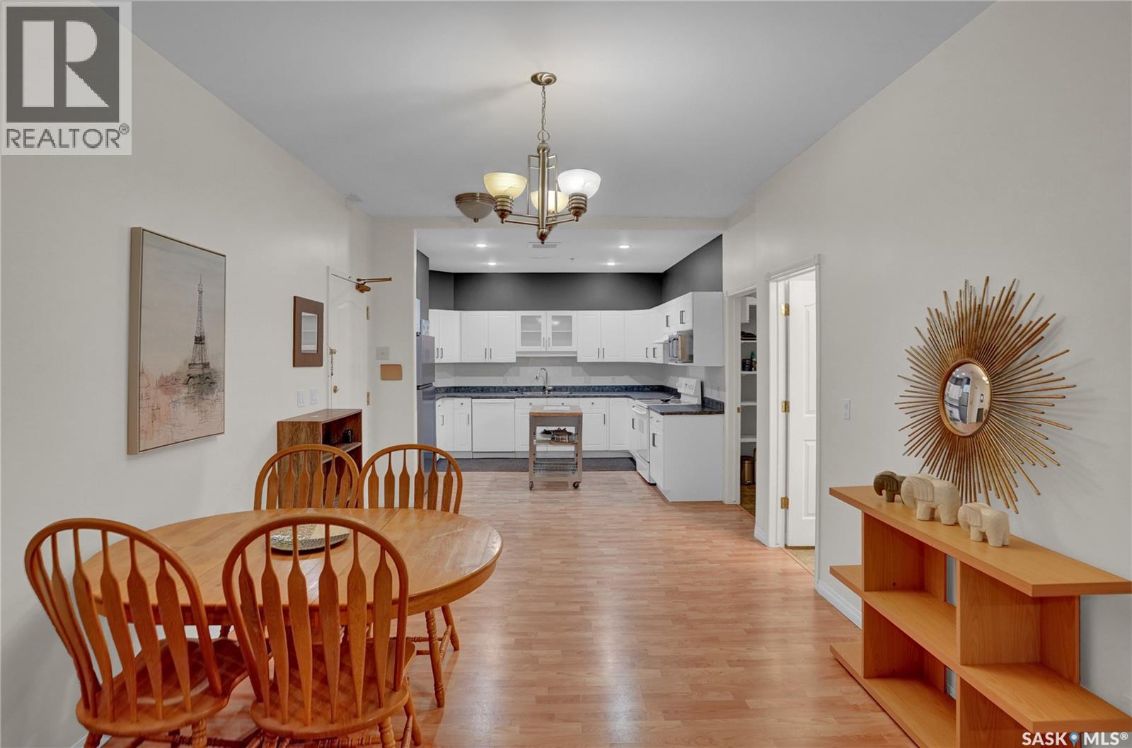 #208 1901 Victoria AVENUE - 12