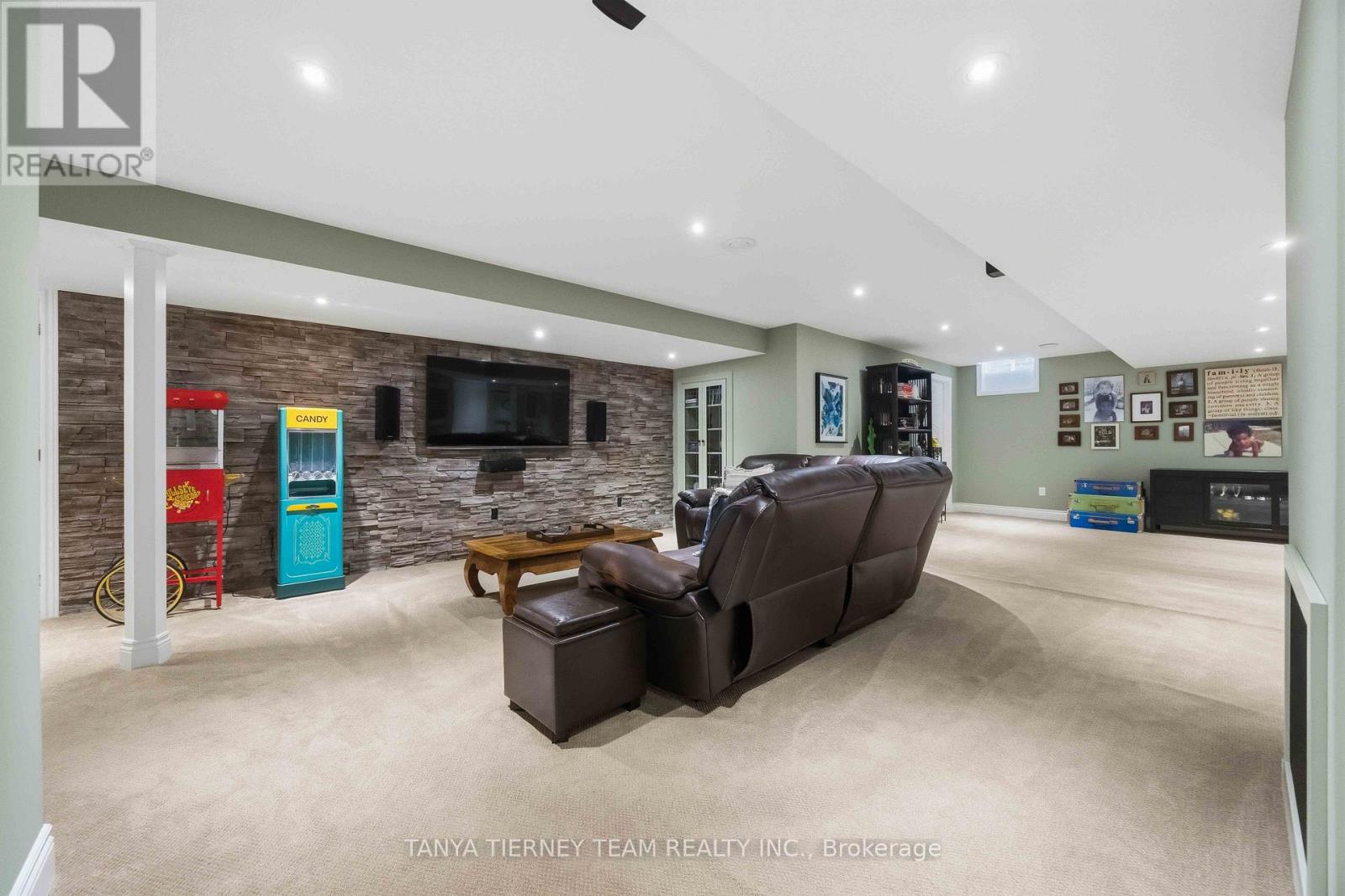 25 MONTANA CRESCENT - 39