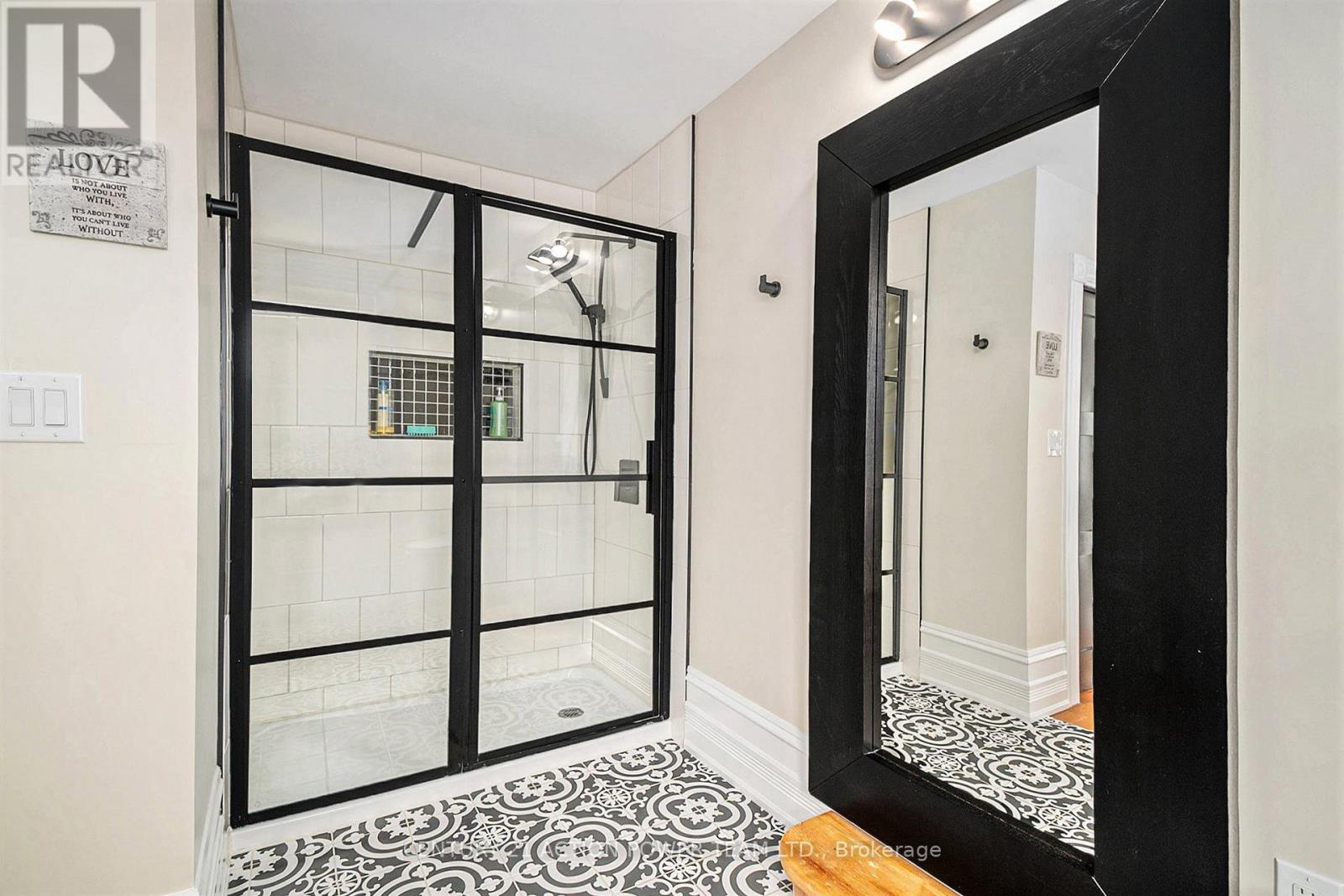 1674 LANDRY STREET - 17