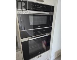 519 - 399 Royal Orchard Boulevard, Markham, ON L3T0H3 Photo 7