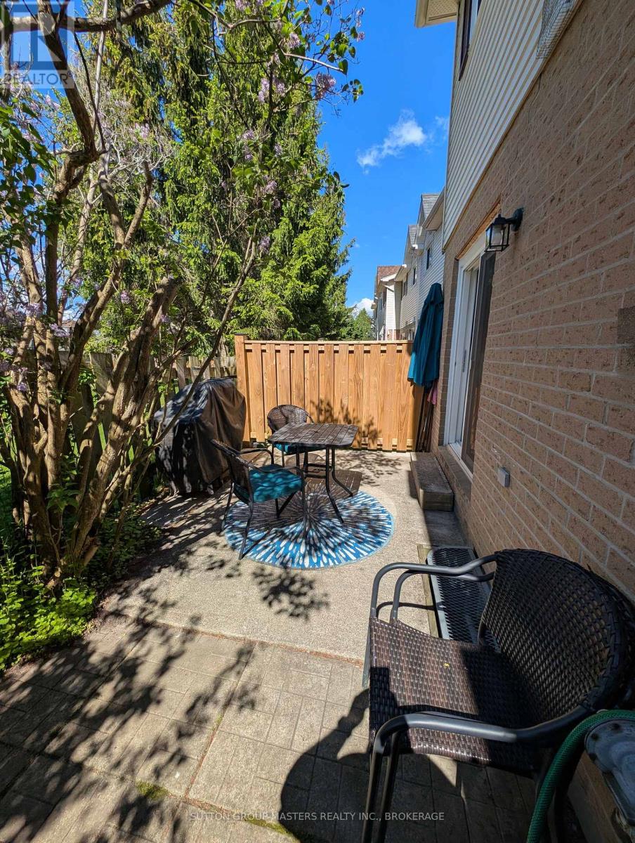 #77 827 DATZELL LANE - 19