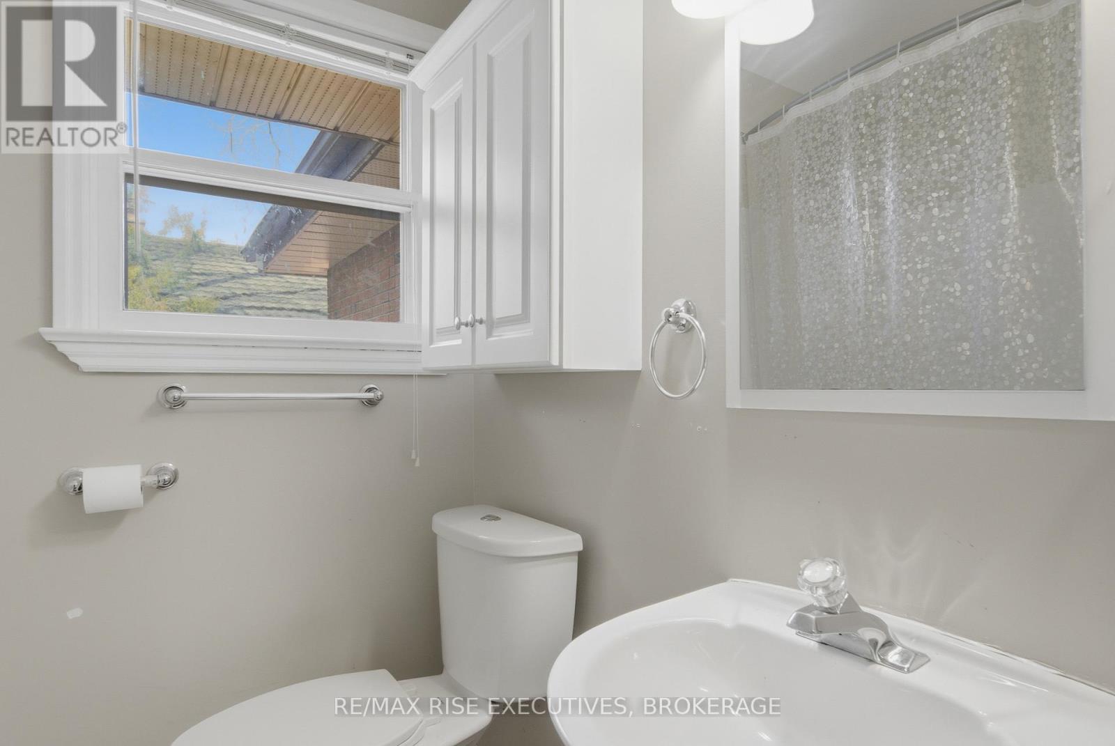 7 BENJAMIN STREET - 19