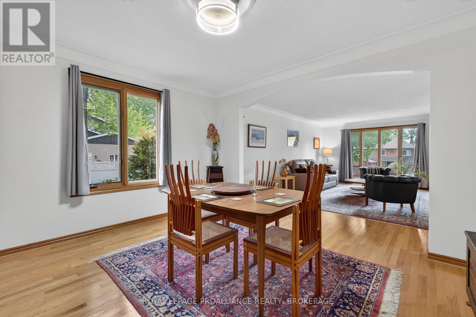 542 RANKIN CRESCENT - 10