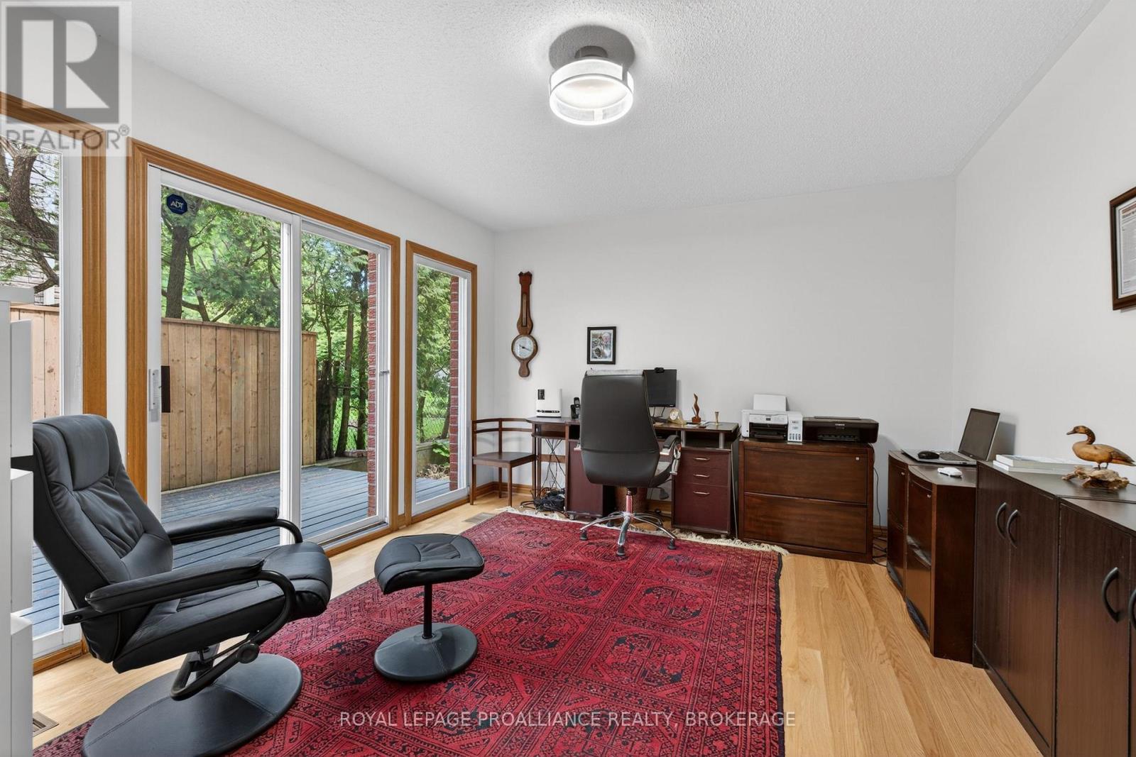 542 RANKIN CRESCENT - 12