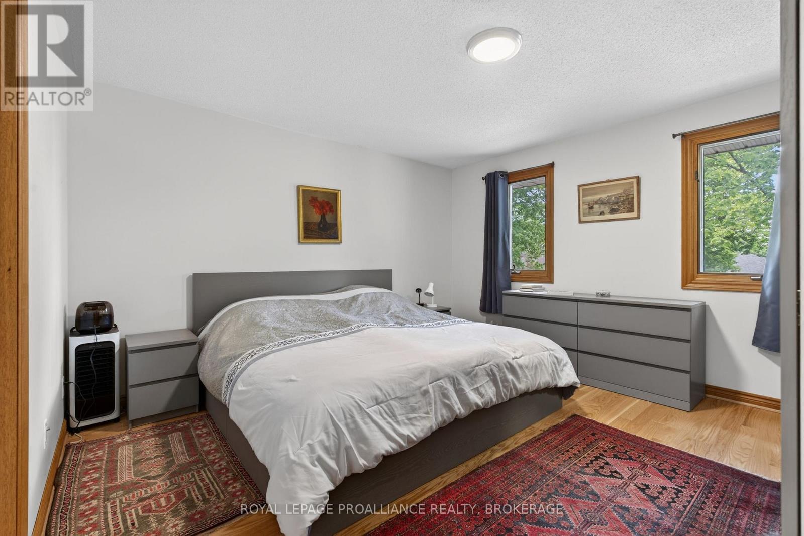 542 RANKIN CRESCENT - 30