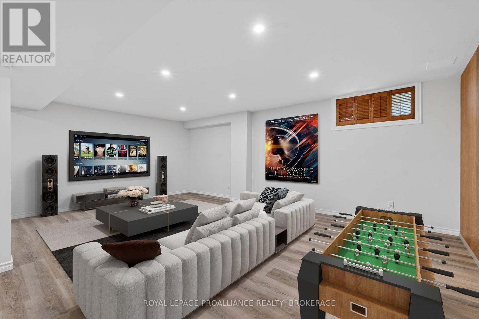 542 RANKIN CRESCENT - 34
