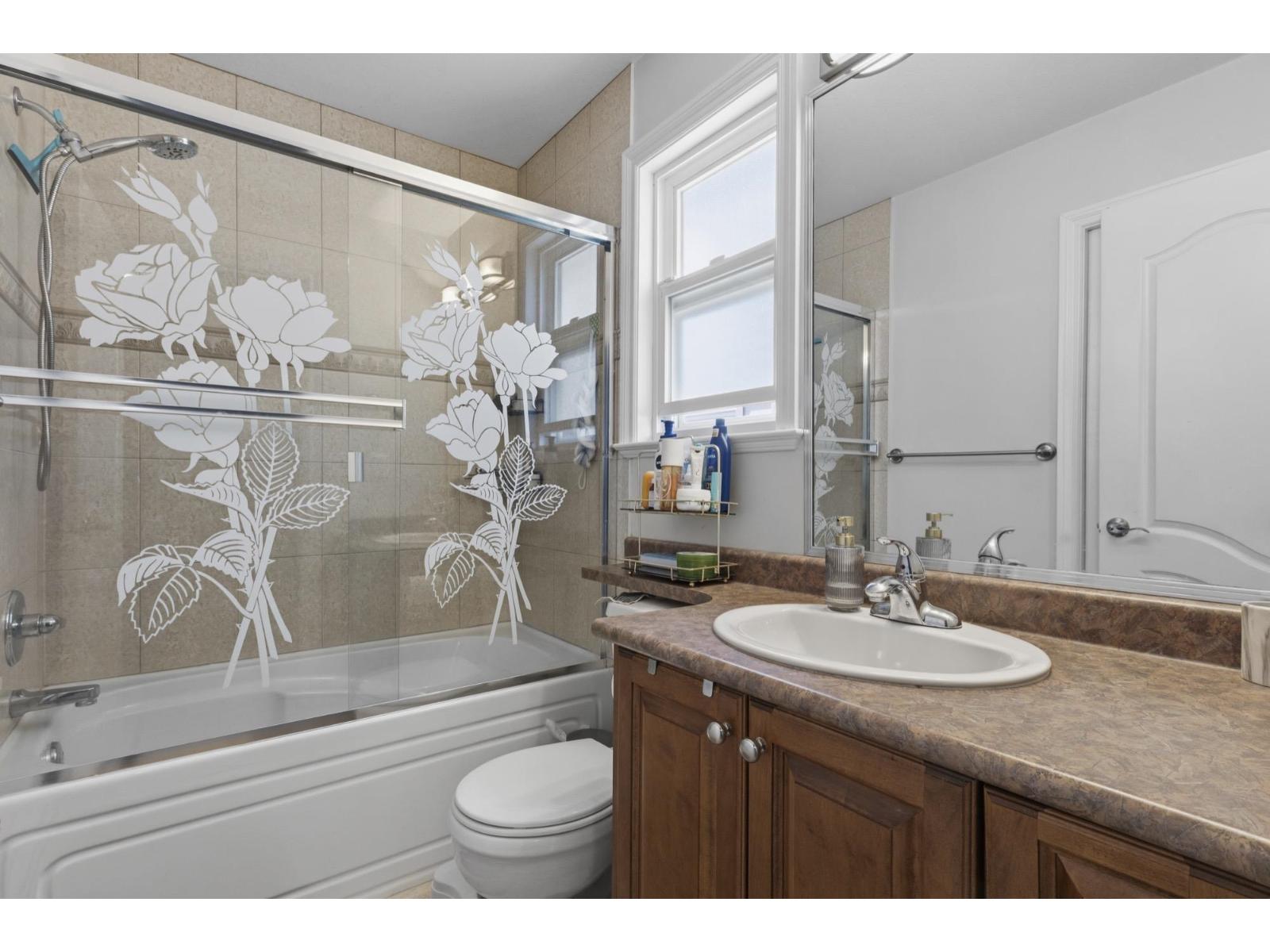 7 Bed, 5 Bath House for Sale in Surrey – 14732 71A AVENUE, Surrey - Image 33