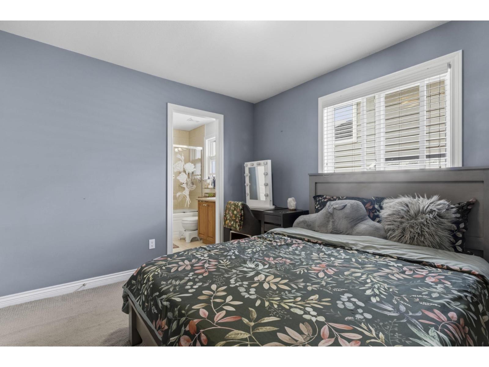 7 Bed, 5 Bath House for Sale in Surrey – 14732 71A AVENUE, Surrey - Image 6
