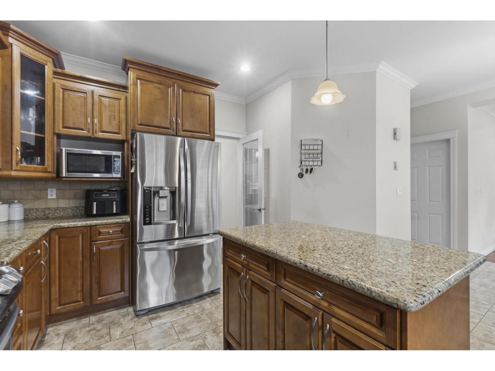 7 Bed, 5 Bath House for Sale in Surrey – 14732 71A AVENUE, Surrey