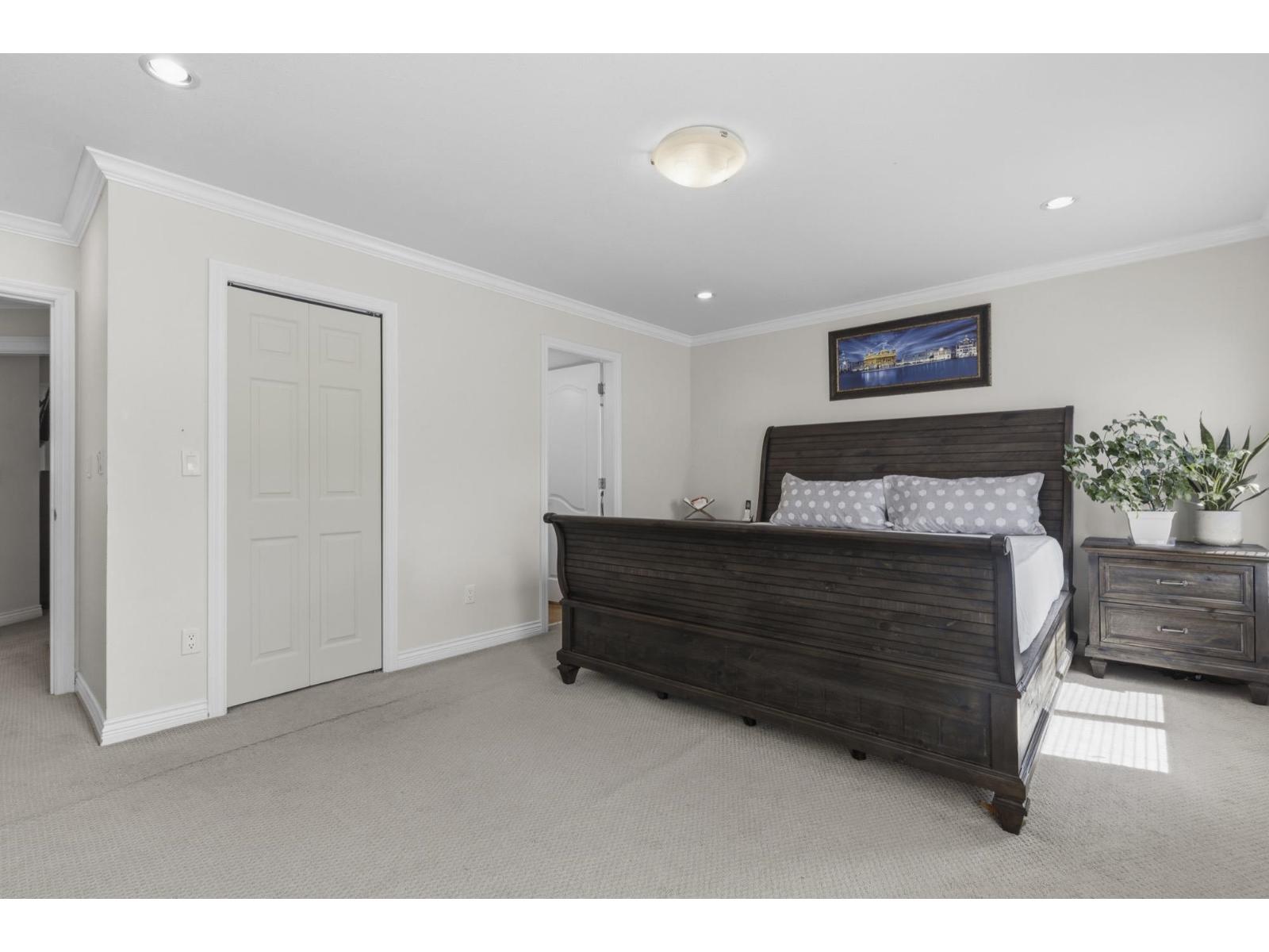 7 Bed, 5 Bath House for Sale in Surrey – 14732 71A AVENUE, Surrey - Image 32