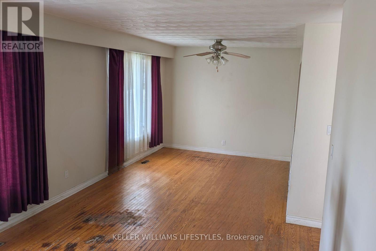 17 NIGHTINGALE DRIVE - 9