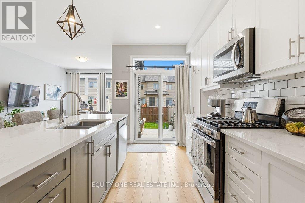 32 DUNCANVILLE STREET - 10