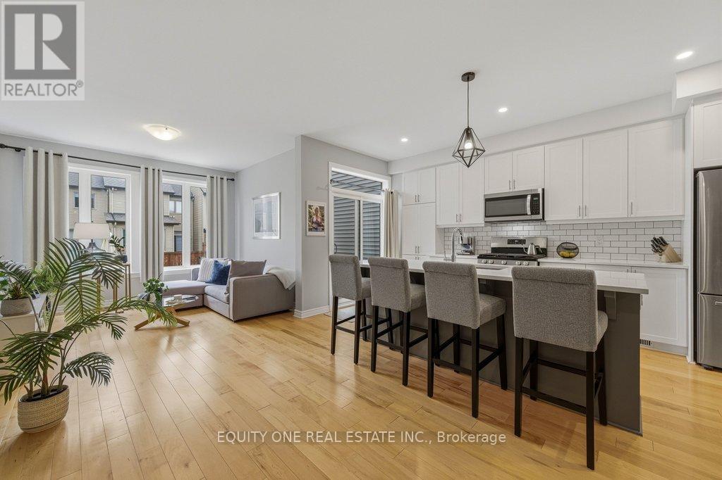 32 DUNCANVILLE STREET - 12