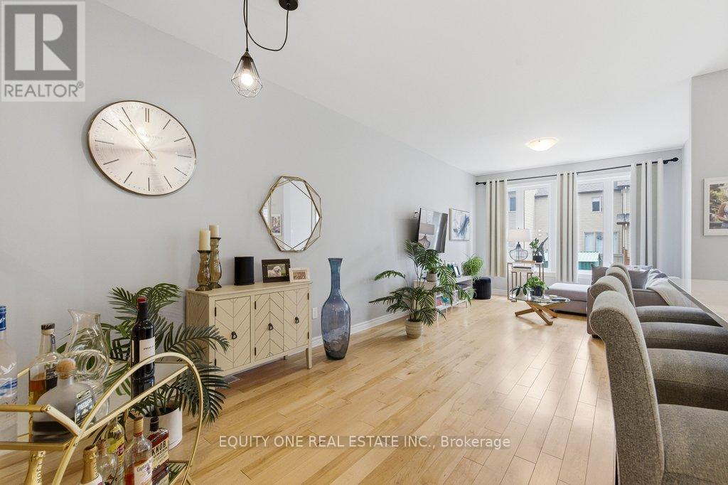 32 DUNCANVILLE STREET - 16