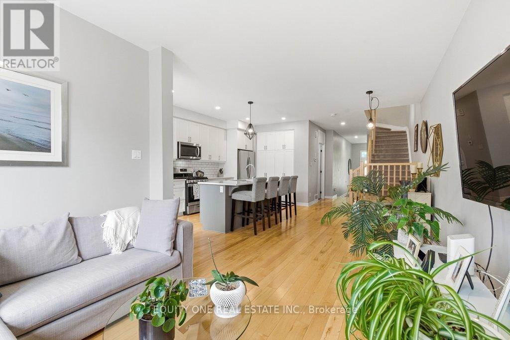 32 DUNCANVILLE STREET - 17