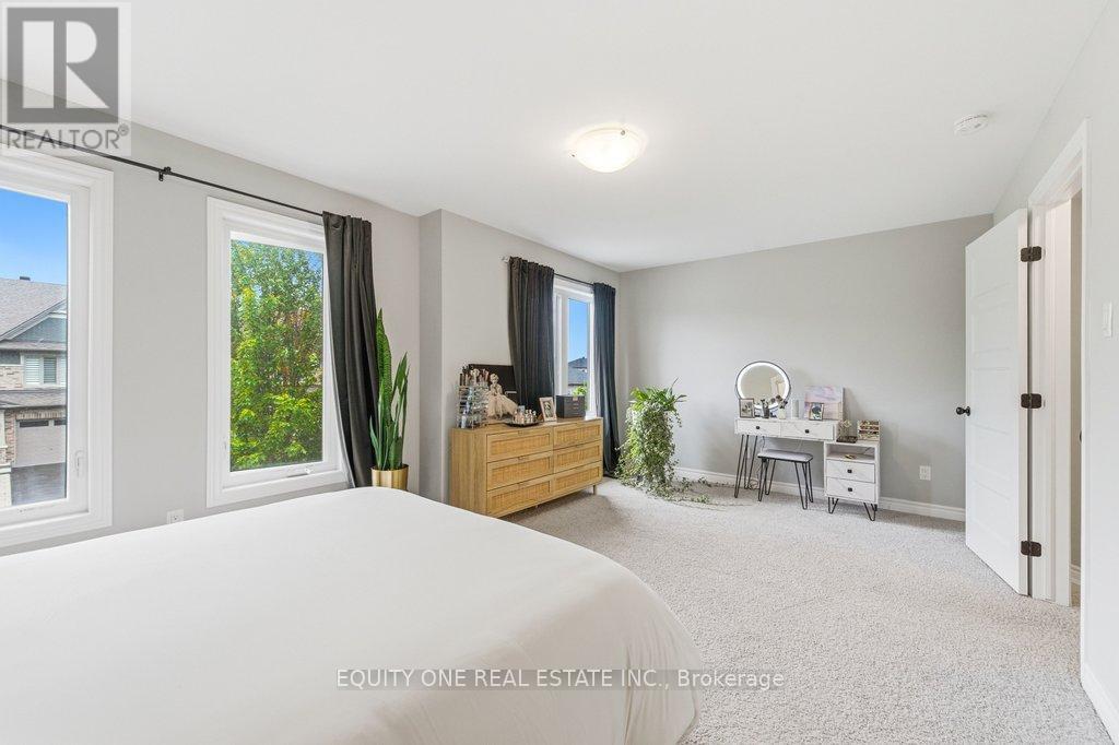 32 DUNCANVILLE STREET - 25