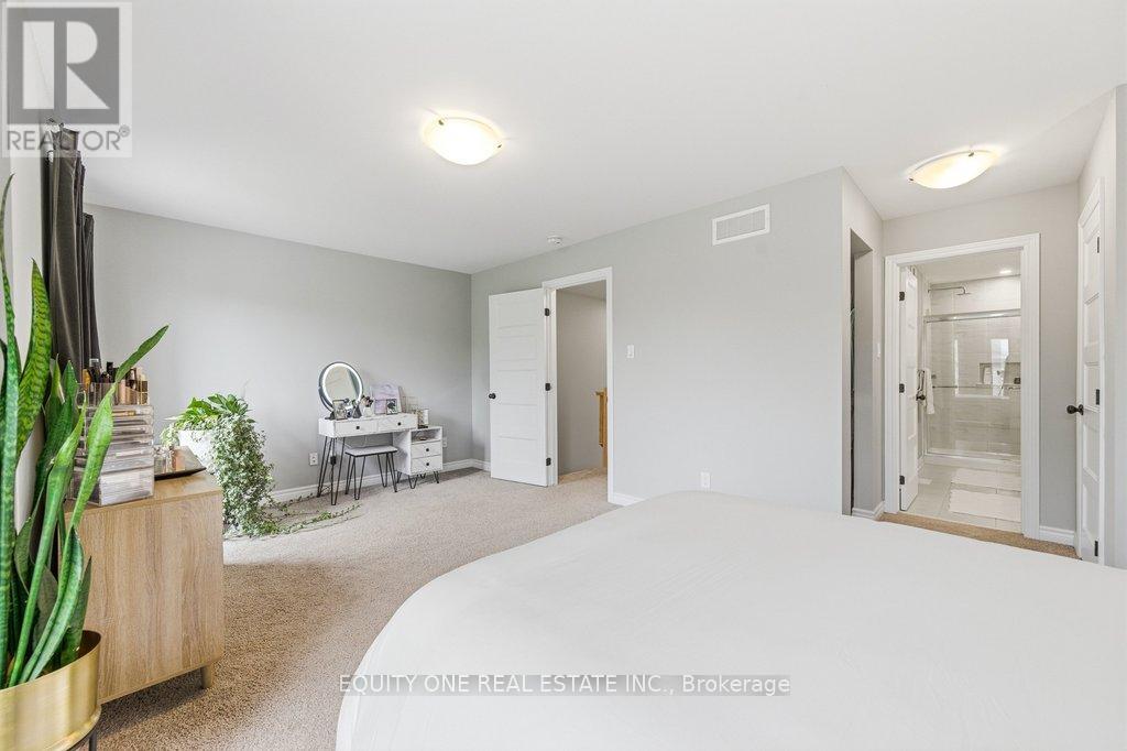 32 DUNCANVILLE STREET - 26