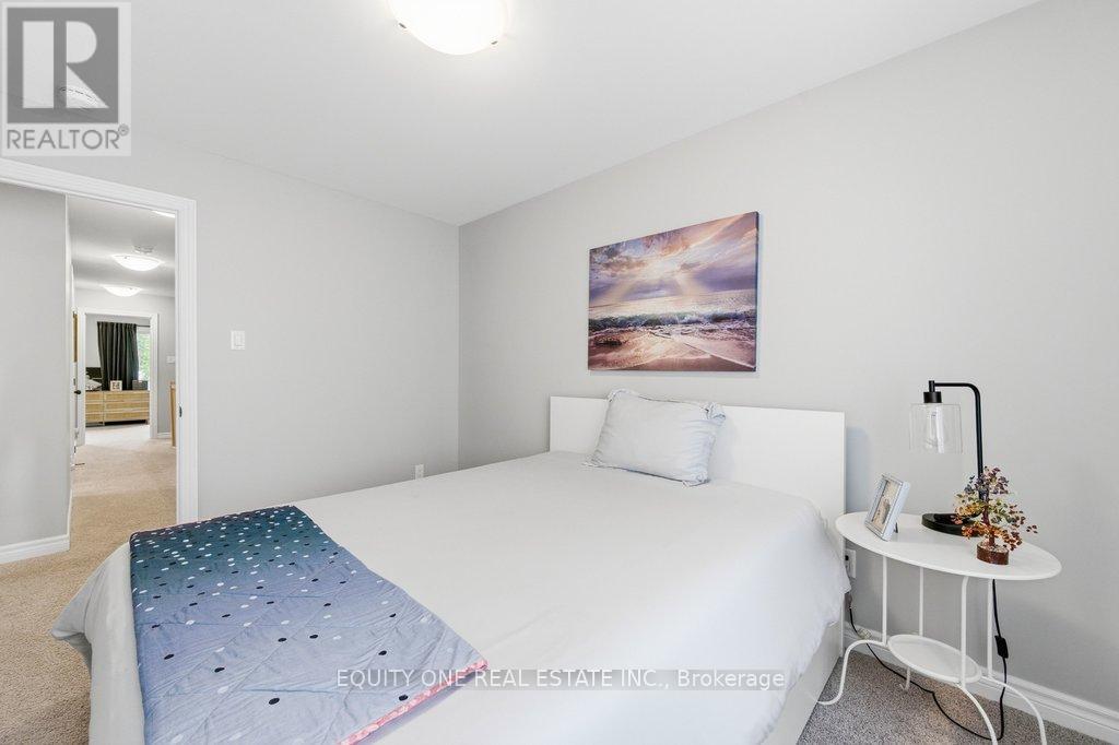 32 DUNCANVILLE STREET - 35
