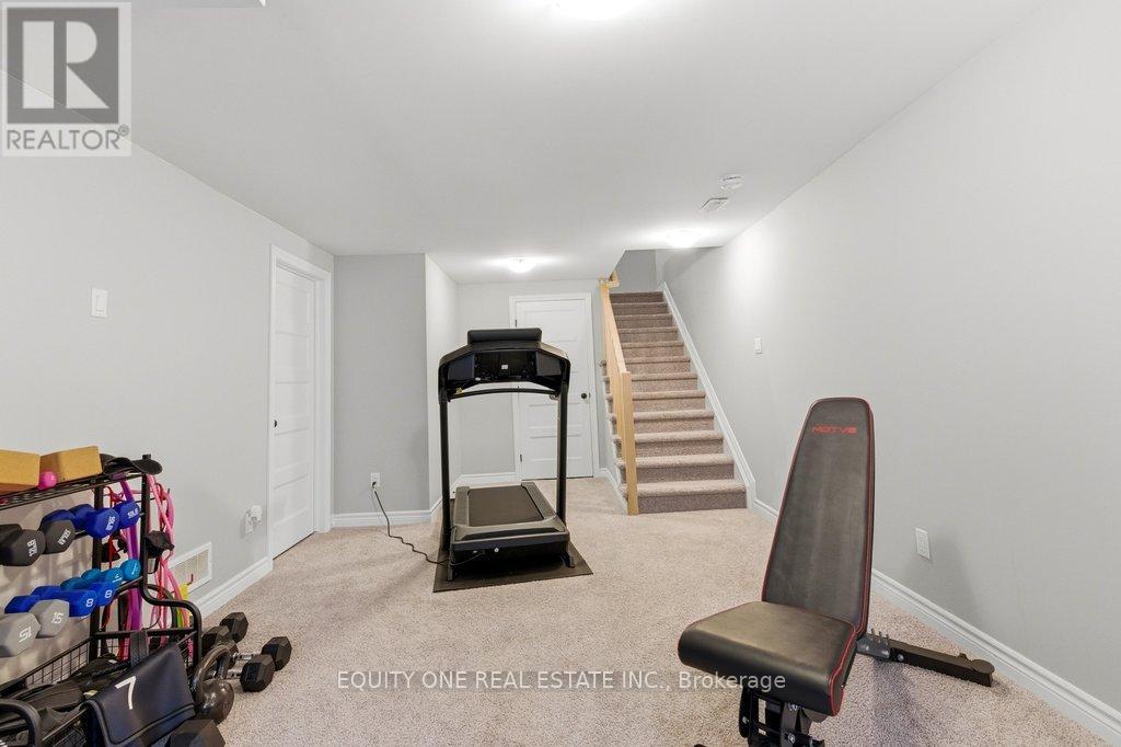 32 DUNCANVILLE STREET - 43