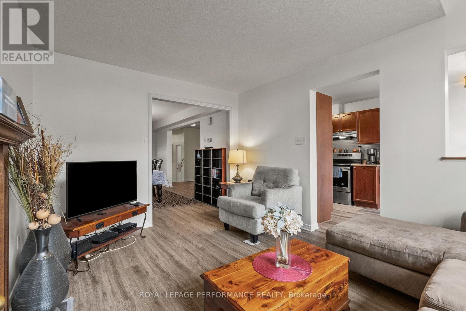 1071 BRASSEUR CRESCENT - 9