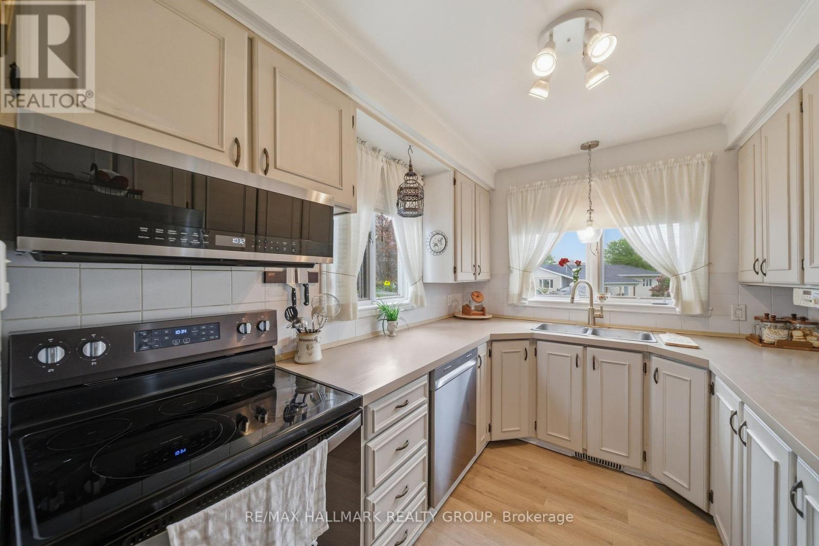 772 LAFLECHE ROAD E - 7