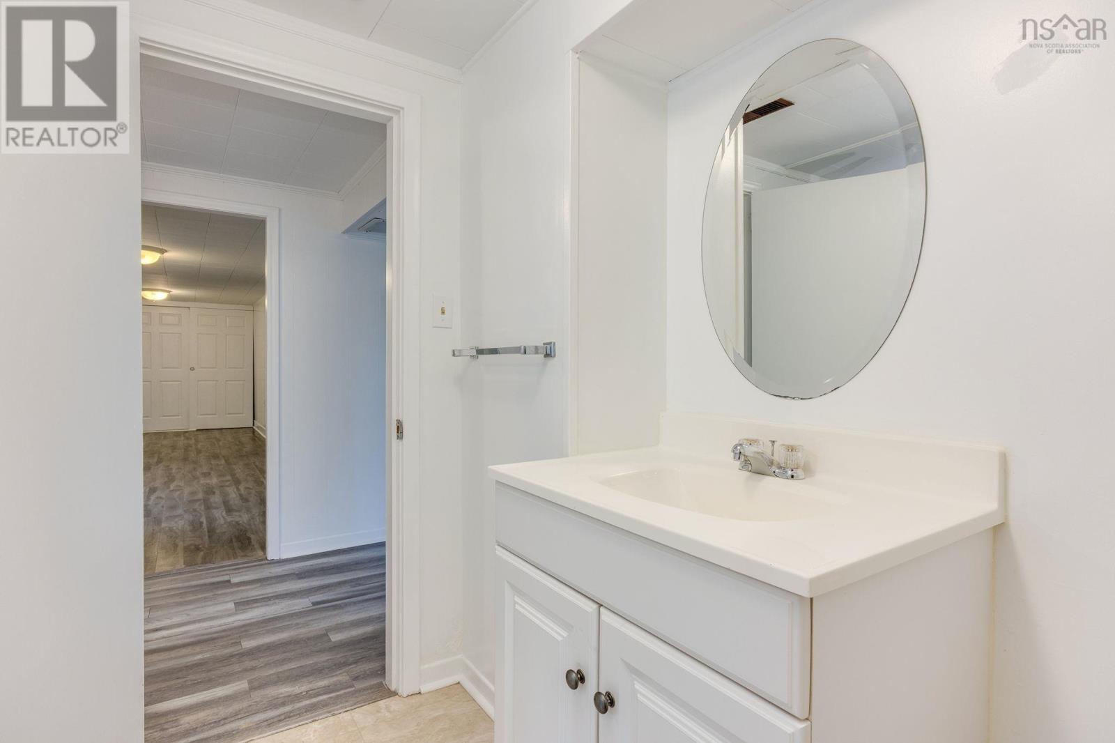 Property 32 of 34 of 33 Southill Drive